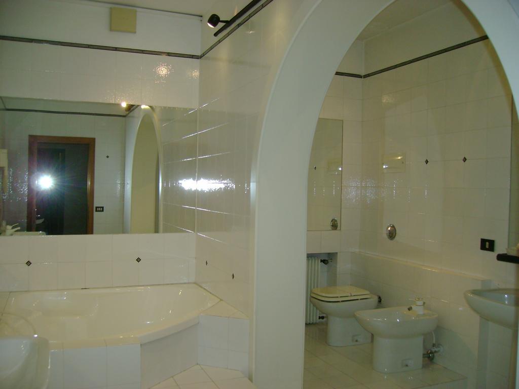 Hotel Ezzelino San Zenone Oda fotoğraf